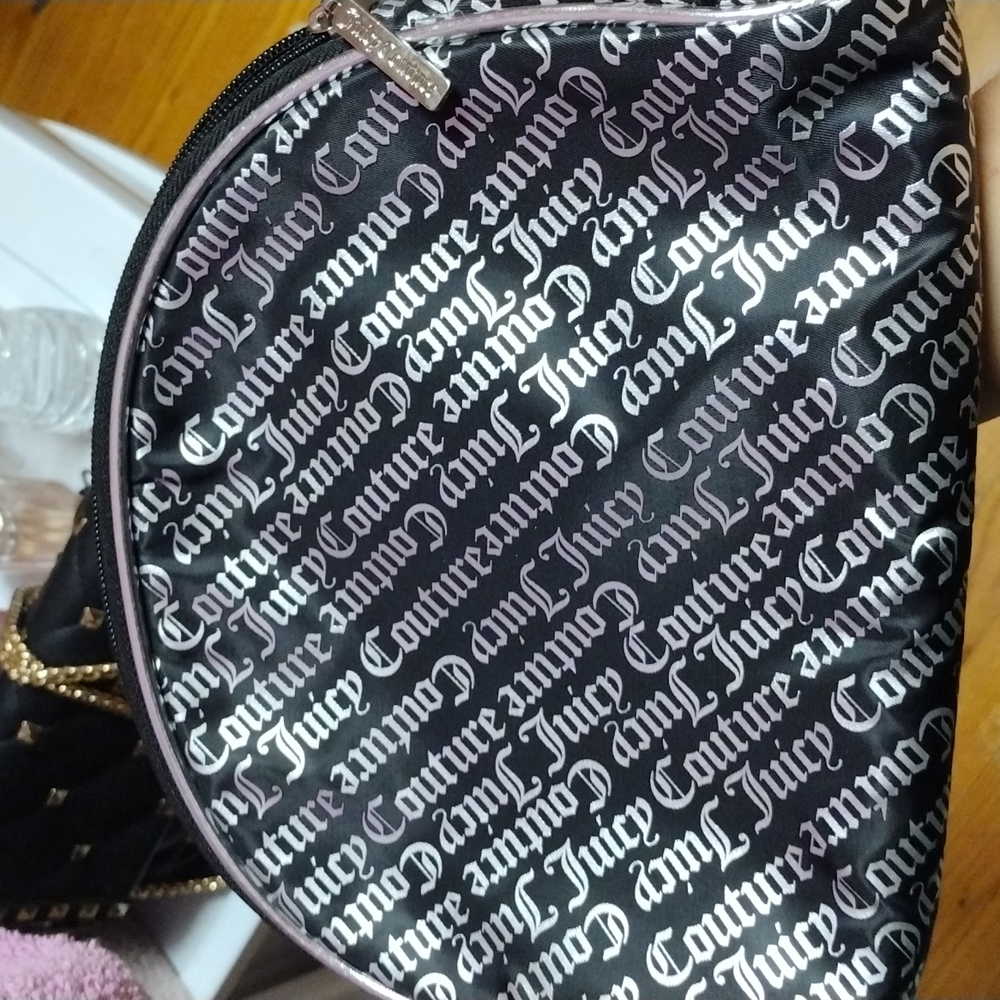 Juicy couture makeup or travel bag